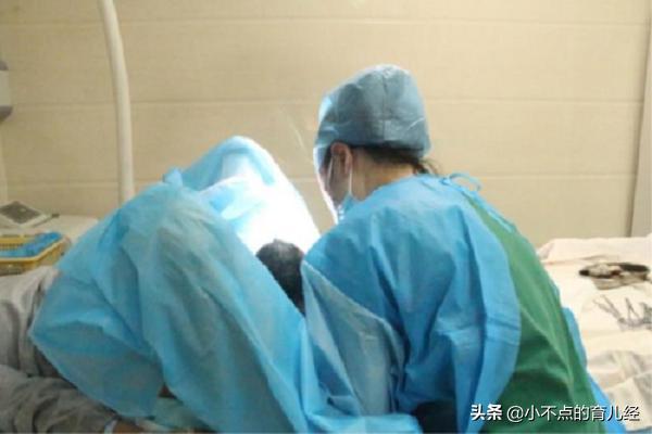 分娩之前的这项产检，如果遇到男医生会很尴尬，能避开太幸运了