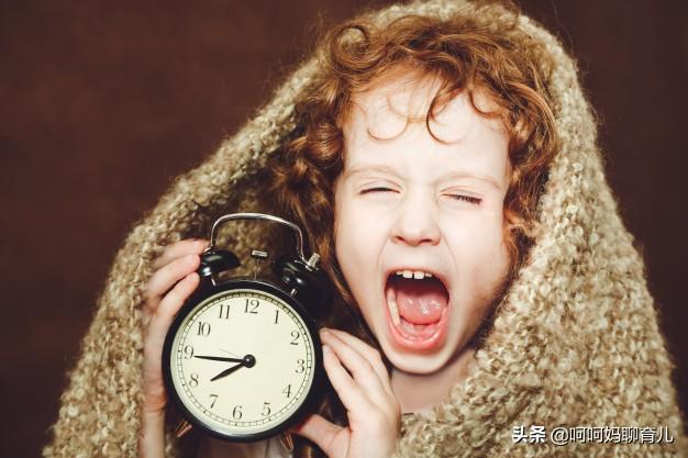 家长睡前做的这三件事，正悄悄影响着孩子健康，可别不在意