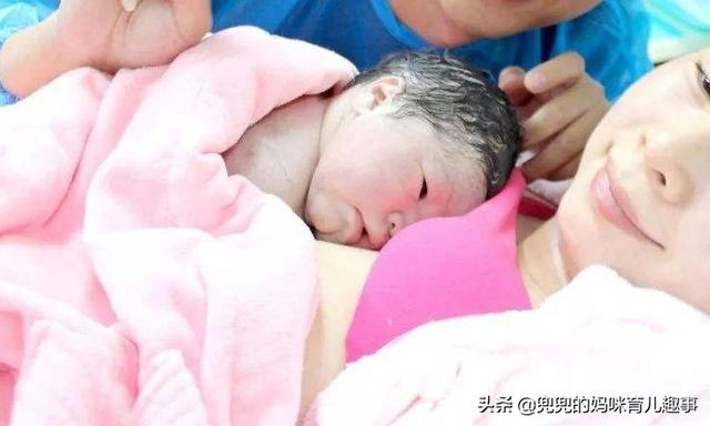新手妈妈收藏必备：新生儿黄金护理9条，总有一条你用的到