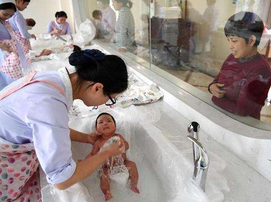 孩子这3个部位，再“脏”也不能洗干净！父母要记住，别伤了孩子