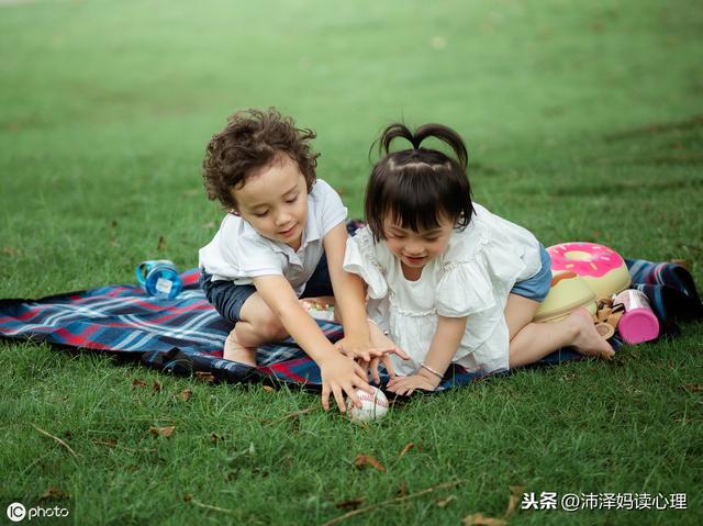 孩子执拗、性格犟，聪明的家长不会烦，反而会偷笑