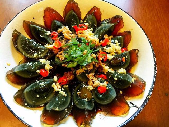 女人怀孕时，这四种“食物”尽量少食，不利于宝宝的大脑发育