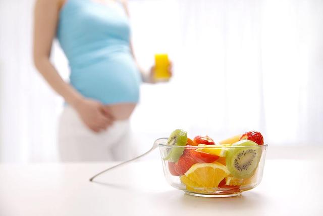 孕期这4种食物要忌口，不仅不利于发育，或许还会“伤胎”