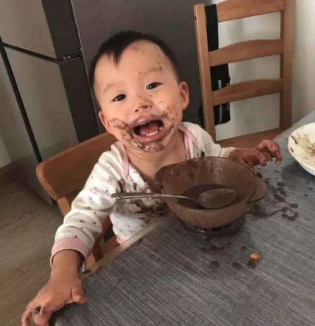 12岁女孩长胡子，有喉结，只因常吃3种食物，家长别不当回事儿