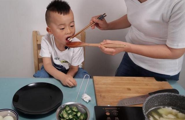 告诫：夏季这样带娃相当于“毁”了娃，很多家长还不自知，快住手