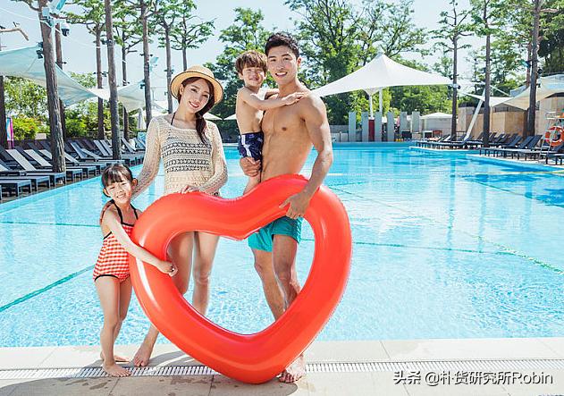 穷养儿子富养女，女儿幸福小公主？儿子随意糙养？