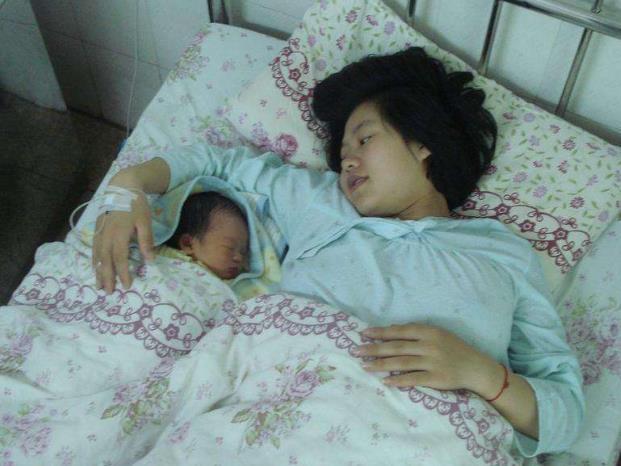 7、8月份生孩子，待产包中要有这4样物品，对自己和宝宝都好