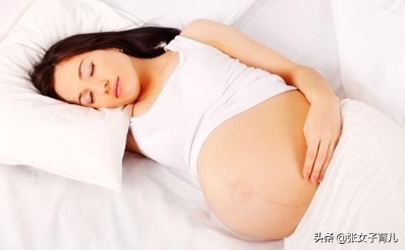 孕期睡觉出现这3种情况，可能影响胎儿发育，却经常被孕妈忽略