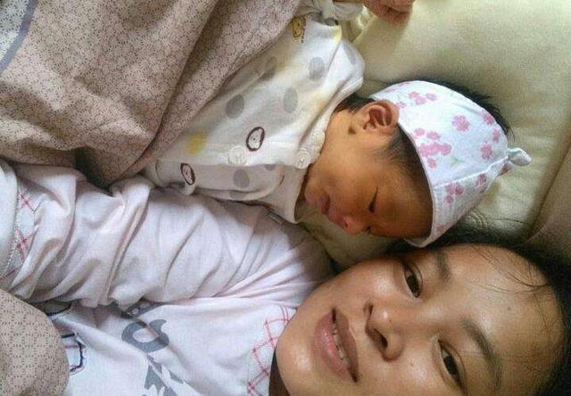 坐月子时,在家请月嫂好,还是去月子中心好?快生的孕妇要清楚