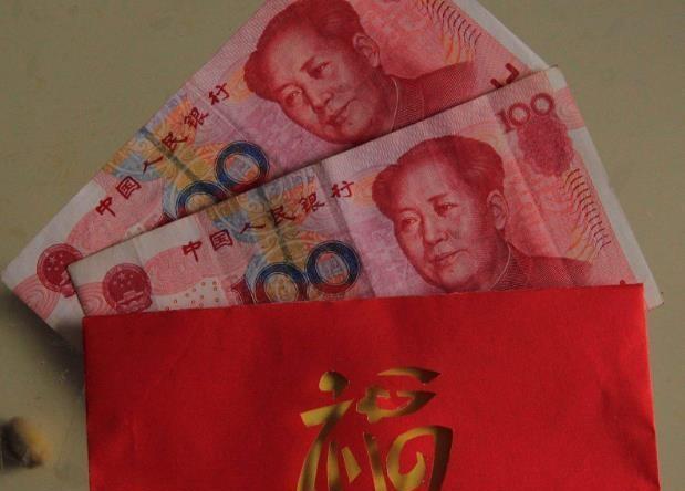 你生下宝宝后，公婆给红包了吗？该不该给，还得看这三点