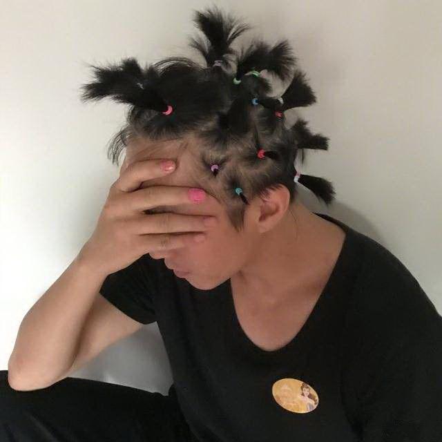 自从有了女儿，爸爸的画风就变成了这样，妈妈一看眼线都要笑飞了
