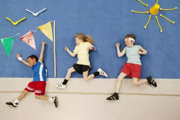 孩子上课坐不住、不听讲、爱打人？教你一招搞定