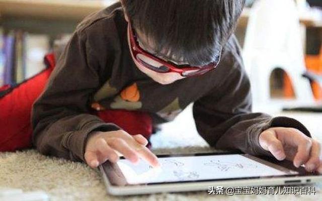 孩子沉迷游戏不能自拔？该拿什么拯救你我的孩子