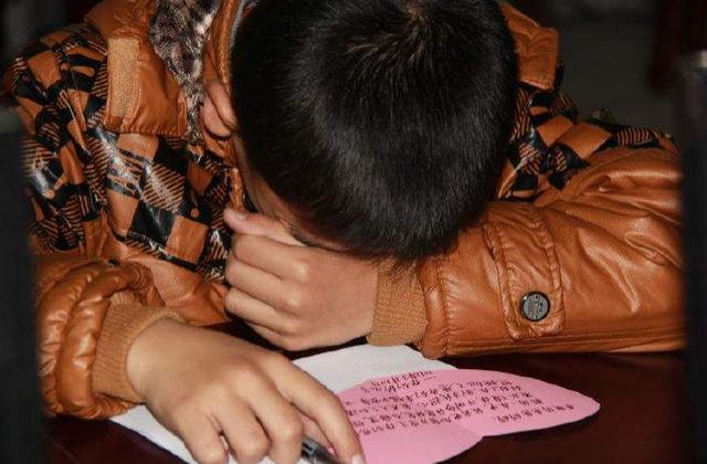 又一孩子“没了”，父母的这种行为，是将孩子一步步推向“深渊”