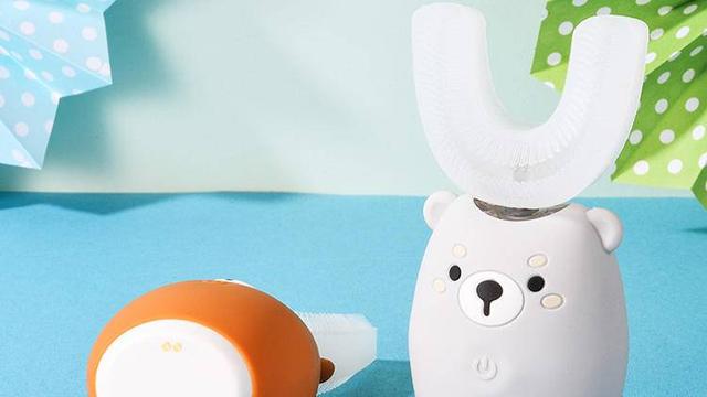 孩子刷牙老哭闹？妈妈不用担心，儿童电动牙刷轻松搞定