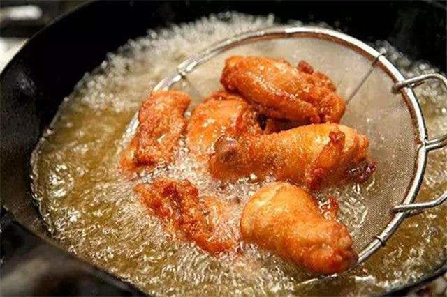 爱吃零食的孩子，家长无法阻止，但是可以选择健康零食转移注意