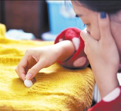 1岁儿子患“脑瘫”，原是宝妈无心，放枕头里的一件东西！快扔