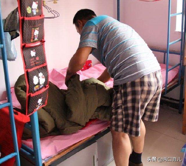 “你怎么不帮孩子？”别总包揽孩子的事情，他比你想象的还要优秀