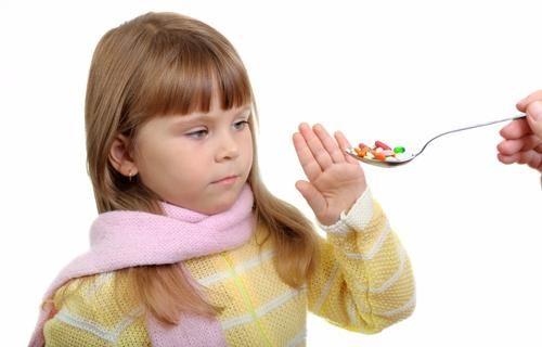 孩子感冒发烧就用药？这些常见的感冒药是不安全的，不能轻易用