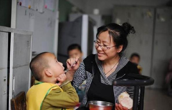 夏季带娃：不吃“三饭”，不睡“两觉”，让孩子尽可能少生病