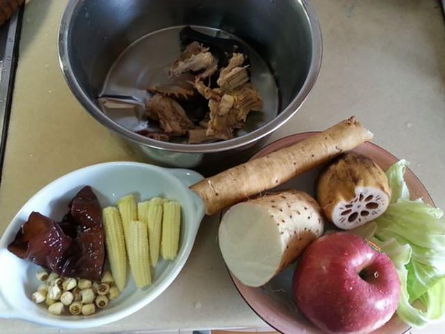 这道“消炎高汤”，是感冒时，提升宝贝胃口的秘密武器，太香了