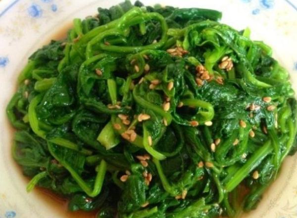 它是补叶酸的小能手，备孕、怀孕要多吃，帮助胎儿大脑发育