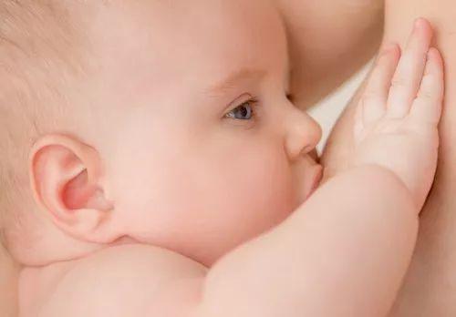 母乳喂养多长时间最好？