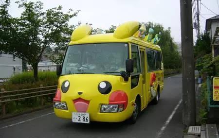 为什么看了日本孩子的校车都那么可爱？
