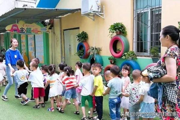 幼儿园也有冷暴力？这3种情况经常发生，孩子苦苦忍受家长却不知