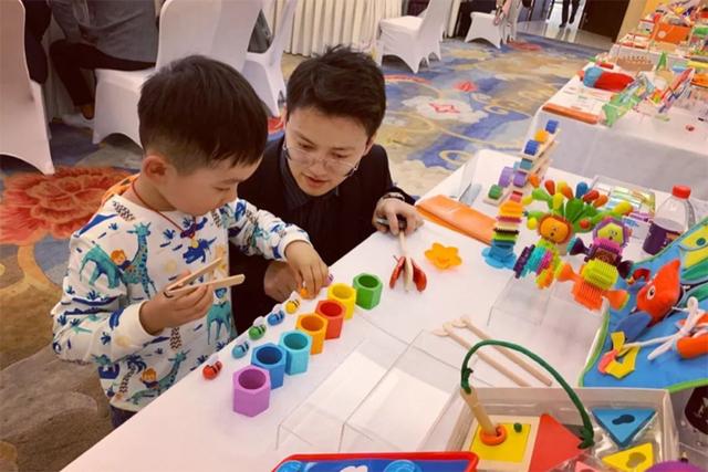 运动宝贝推出贝宝魔盒，在线早教市场进入黄金时代