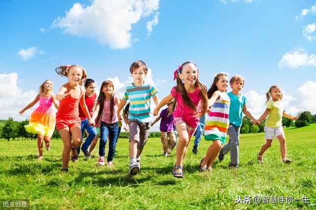 造成孩子不合群的原因有哪些？孩子不合群该怎么办？