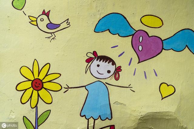 孩子总涂鸦，家长指导孩子涂鸦的3个技巧，每个孩子都是小画家