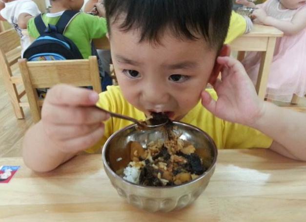 5岁男孩脾胃虚，已终止发育，医生怒问：怎么能给孩子吃这个？