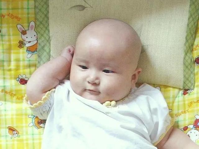 夏季带着宝宝去剃光头凉快？这7件事对孩子的健康不利，千万别做