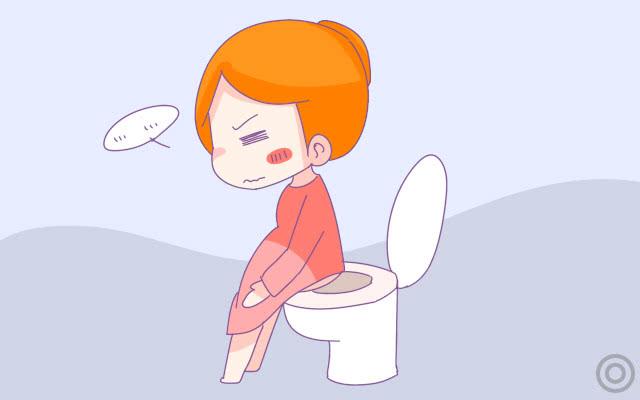 宝妈陪孩子一起睡觉，总会遇到这三大糗事，第三个躲不过