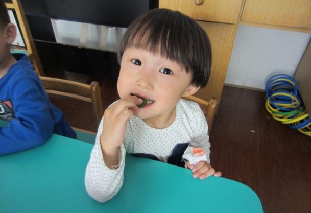 劝诫：孩子智力难发育，5食物不要再吃，儿科医生：占一样也不行