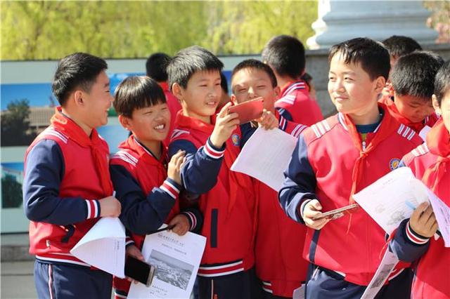 孩子脖子总是黑黑的洗不干净？医生：别着急，不妨试试这种办法