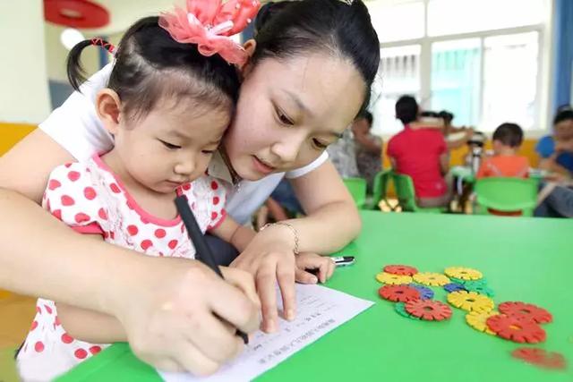 给孩子报“兴趣班”，家长别把自己的“兴趣”强加给孩子