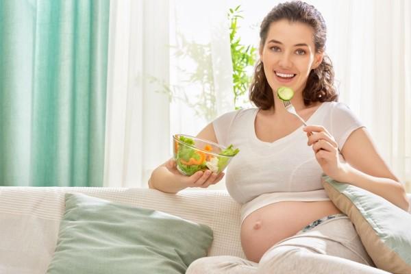 想要胎宝眼睛长得漂亮，孕妈要常吃这些食物，快来了解一下吧
