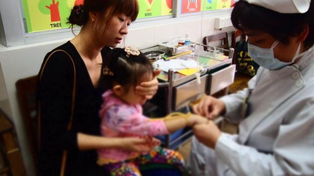 2个病秧子的转变，只因一直坚持的2件事，孩子不再咳嗽和积食