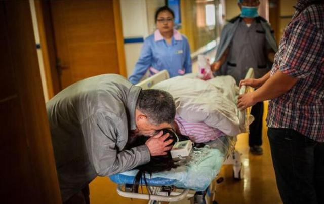 顺产时为啥有的产妇生娃快，有的生娃慢？医生：最怕生孩子太快的