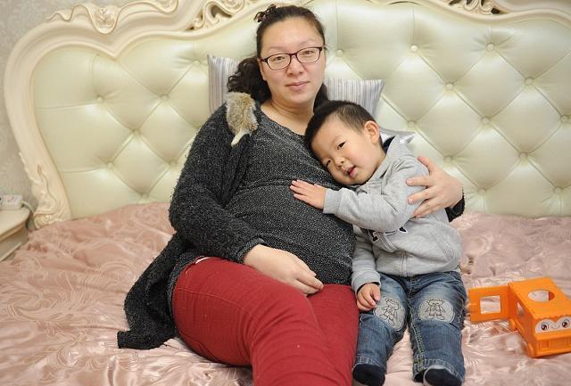 怀二胎比怀头胎更辛苦,主要是因为3件事,宝爸要多体谅