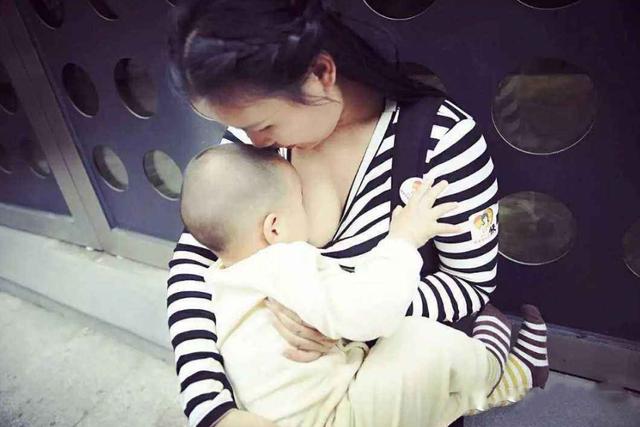 为什么越来越多新手妈妈不肯喂“母乳”？这3个原因，让人很无奈