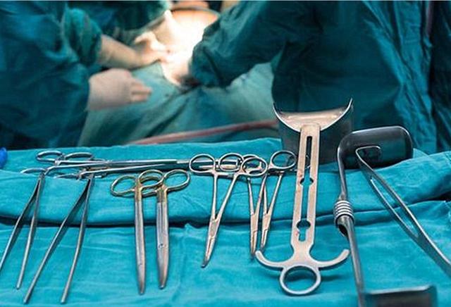 手剥胎盘到底有多疼？宝妈：宁愿多生几次孩子，也不想在经历一次