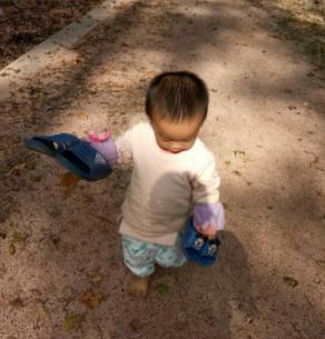 婆媳关系恶化，竟然因为两只袜子，网友：孩子是无辜的