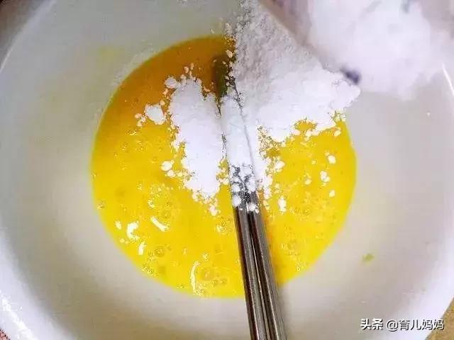 辅食推荐时间——菠菜鸡蛋蒸糕