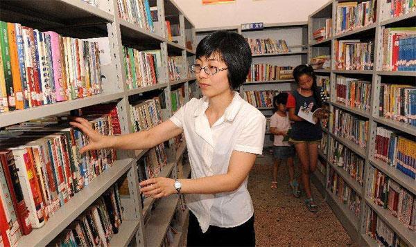 暑假别把孩子交给兴趣班，有三件事更重要，还省钱