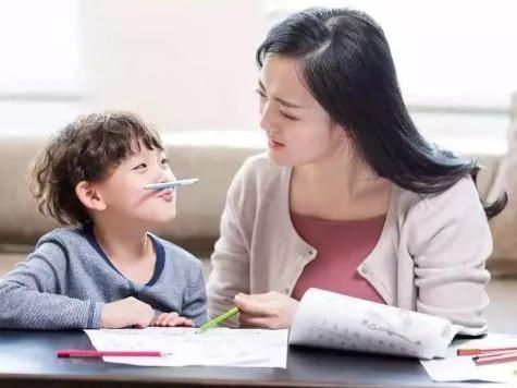 3种家庭最容易培养出自卑的孩子，现在重视，或许还来得及