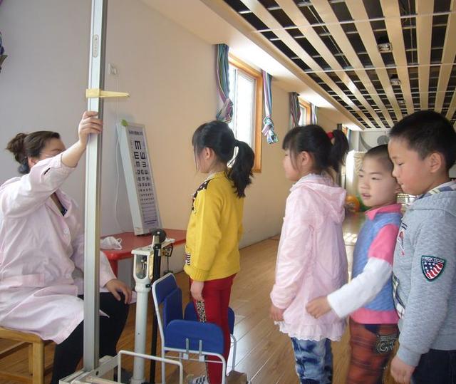 3种家庭最容易培养出自卑的孩子，现在重视，或许还来得及
