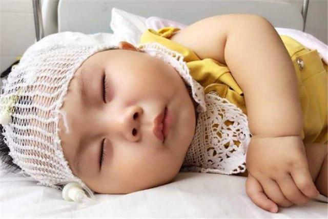 孩子出生2个月颅内出血，还是月子餐惹的祸？宝妈都应该注意
